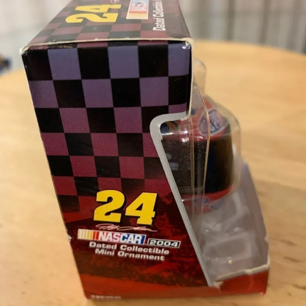 Nascar 2004 Dated Collectible Ornament